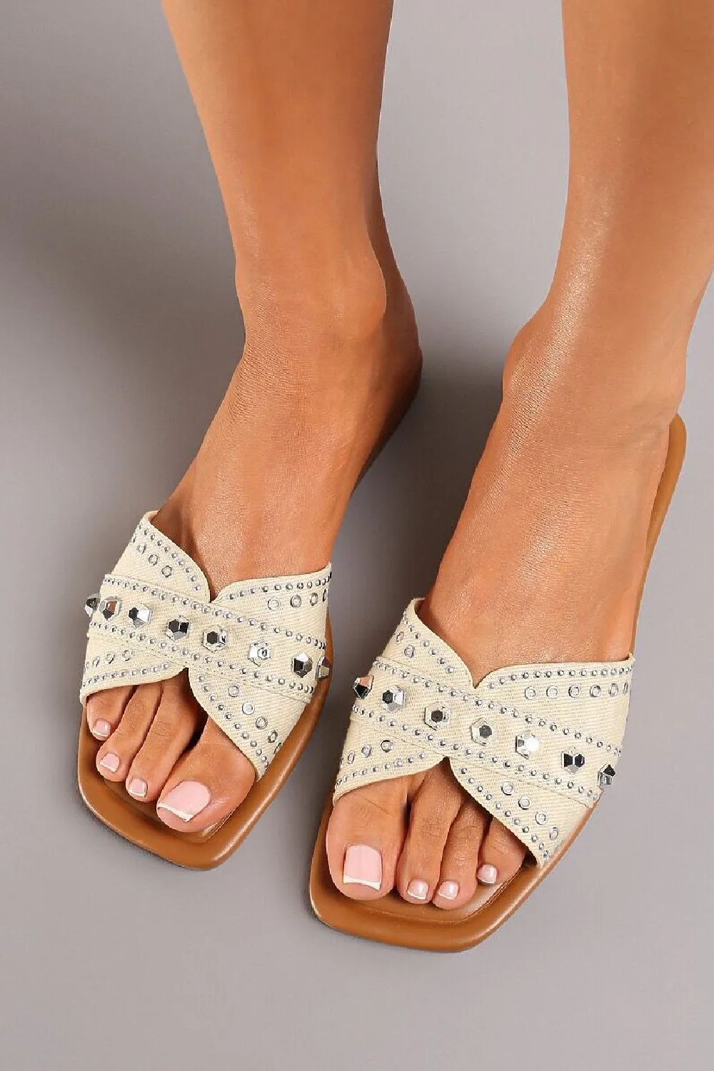 BEIGE FLAT STUDDED SUMMER SLIDER SANDALS