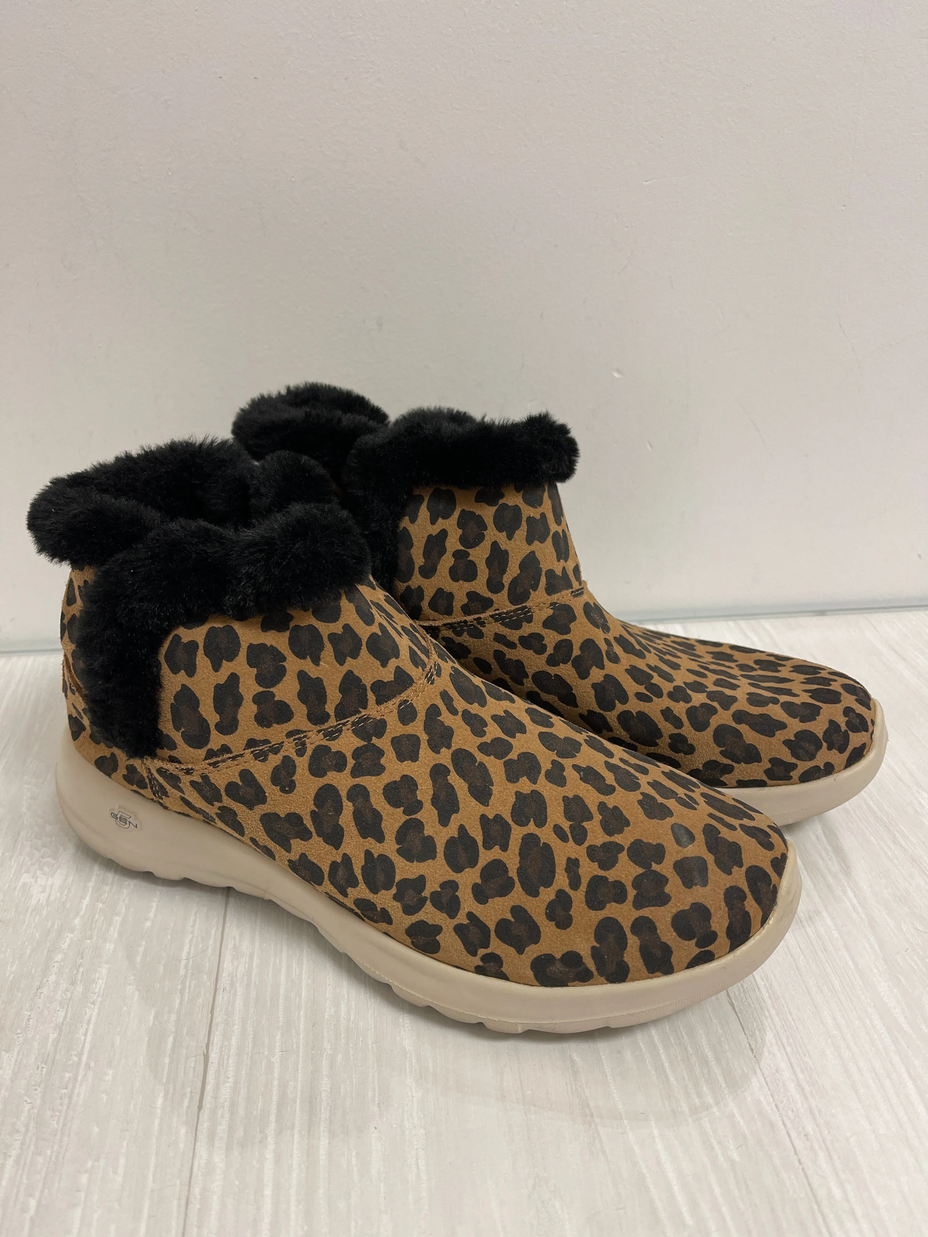 Boots Ankle Flats By Skechers In Animal Print, Size: 9.5