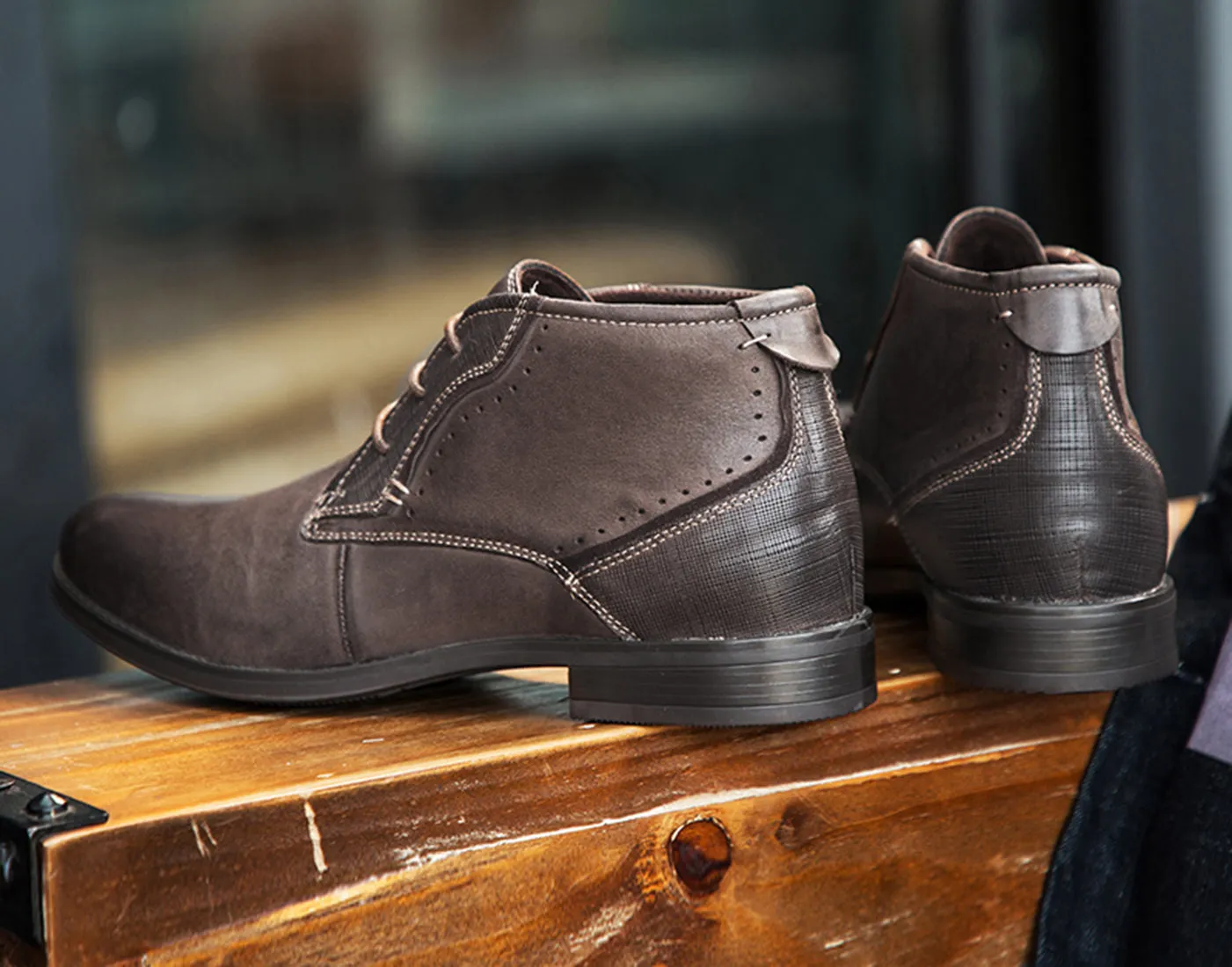 Men's Nubuck Retro Chukka Boots