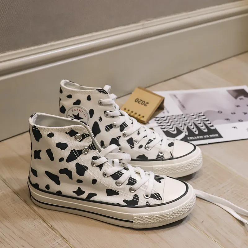 Milk Spots Hand-painted Canvas Shoes AD10195