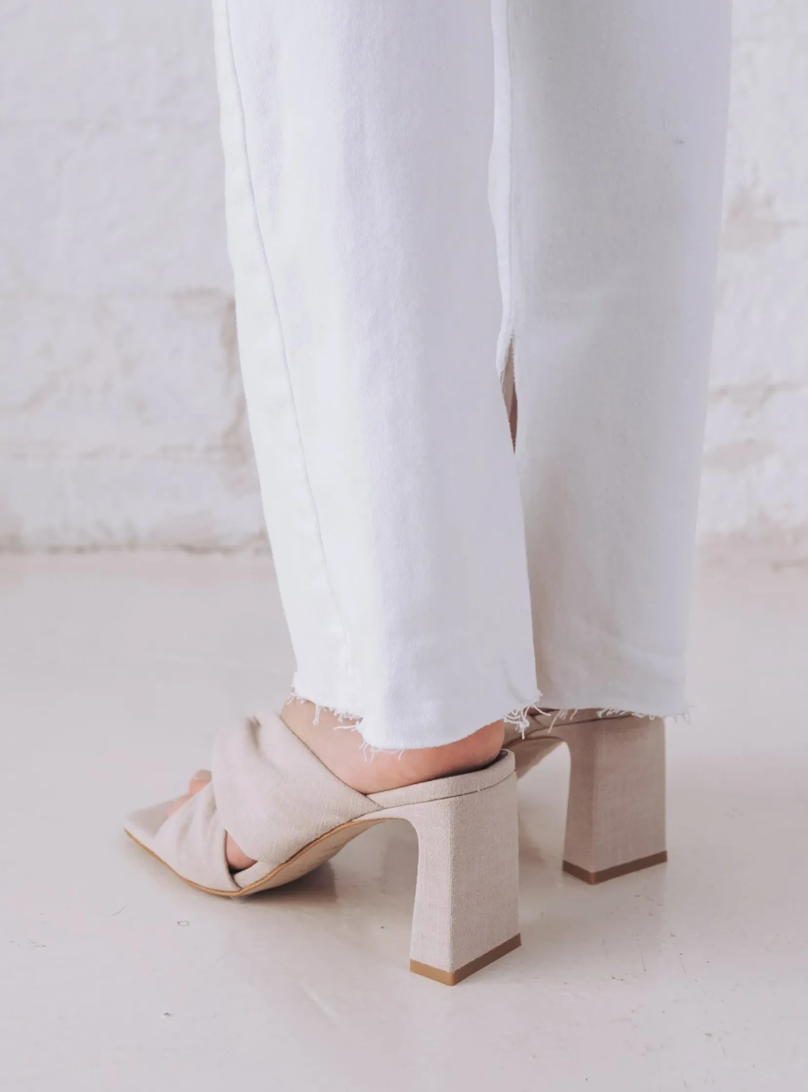 sandal - enchante - beige