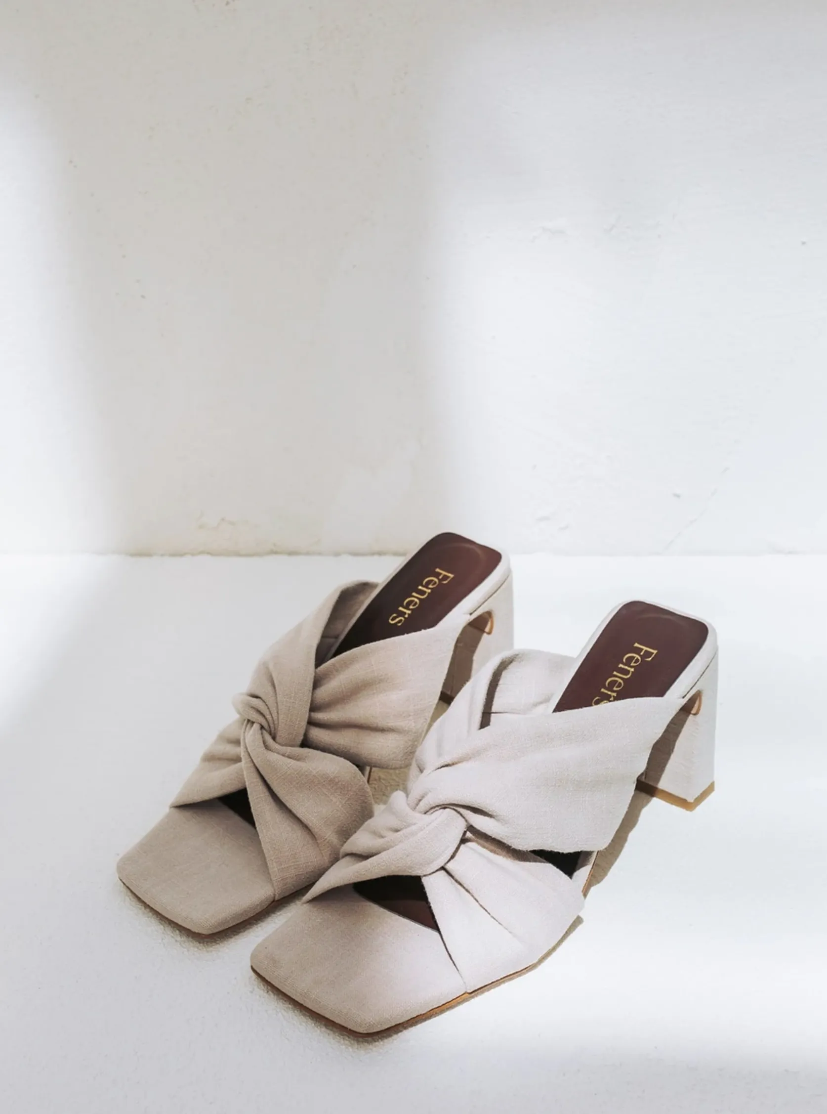 sandal - enchante - beige