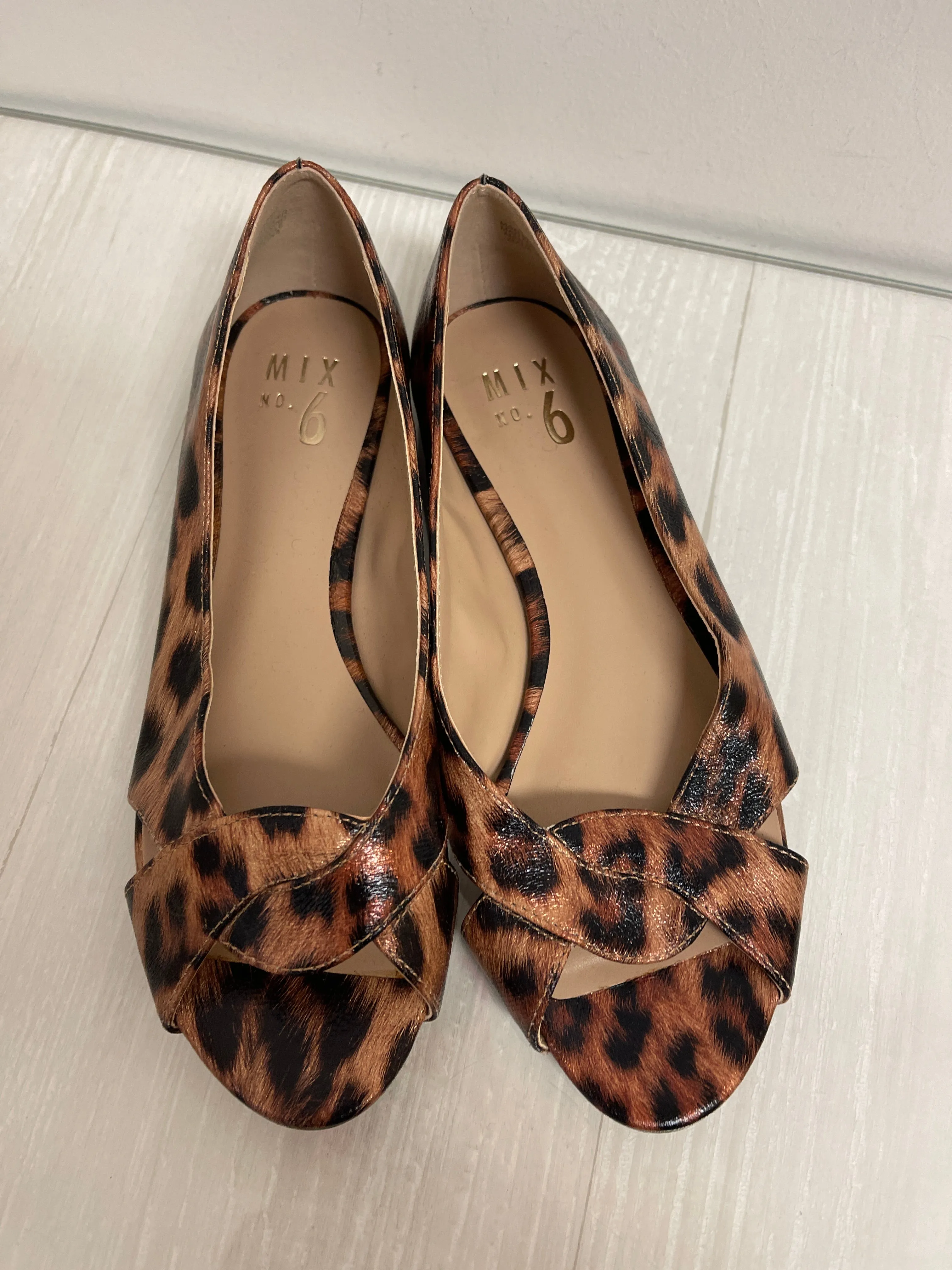 Shoes Flats By Mix No 6 In Animal Print, Size: 6.5